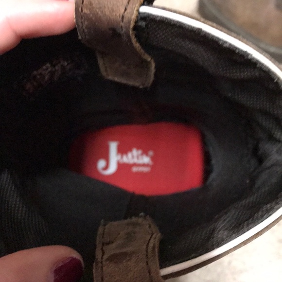 Sold - Picture 3 of 4